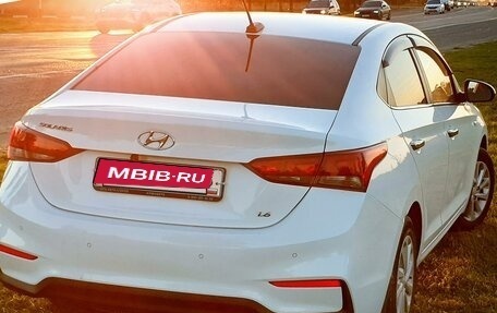 Hyundai Solaris II рестайлинг, 2018 год, 1 450 000 рублей, 2 фотография