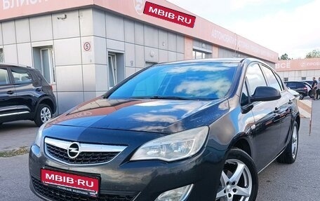 Opel Astra J, 2011 год, 820 000 рублей, 1 фотография