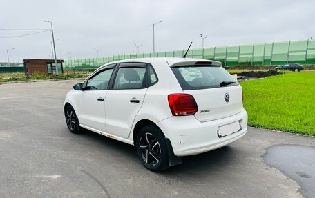 Volkswagen Polo VI (EU Market), 2011 год, 700 000 рублей, 3 фотография