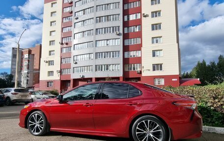 Toyota Camry, 2018 год, 2 490 000 рублей, 7 фотография