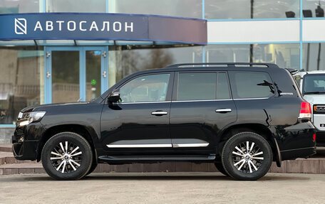 Toyota Land Cruiser 200, 2019 год, 7 490 000 рублей, 2 фотография