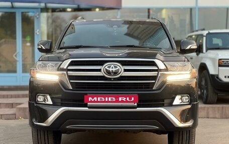 Toyota Land Cruiser 200, 2019 год, 7 490 000 рублей, 4 фотография