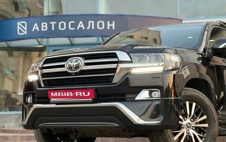 Toyota Land Cruiser 200, 2019 год, 7 490 000 рублей, 39 фотография