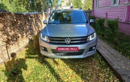 Volkswagen Tiguan I, 2016 год, 2 200 000 рублей, 3 фотография