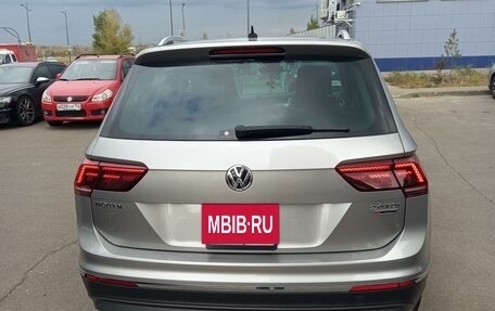 Volkswagen Tiguan II, 2019 год, 2 850 000 рублей, 4 фотография