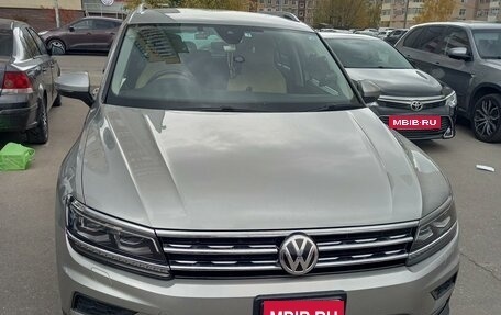 Volkswagen Tiguan II, 2019 год, 2 850 000 рублей, 5 фотография