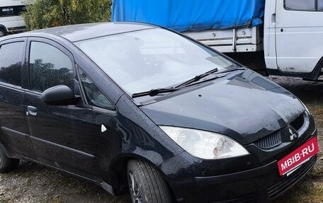 Mitsubishi Colt VI рестайлинг, 2005 год, 320 000 рублей, 1 фотография