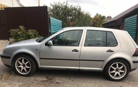 Volkswagen Golf IV, 1998 год, 320 000 рублей, 2 фотография