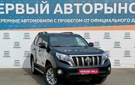 Toyota Land Cruiser Prado 150 рестайлинг 2, 2013 год, 3 199 000 рублей, 3 фотография