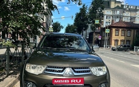 Mitsubishi Pajero Sport II рестайлинг, 2013 год, 1 850 000 рублей, 2 фотография