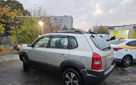 Hyundai Tucson III, 2006 год, 860 000 рублей, 3 фотография