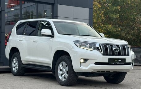 Toyota Land Cruiser Prado 150 рестайлинг 2, 2021 год, 6 895 000 рублей, 11 фотография