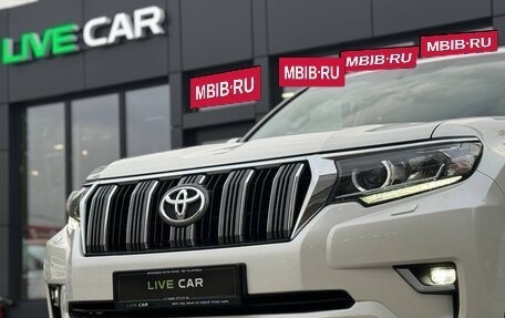 Toyota Land Cruiser Prado 150 рестайлинг 2, 2021 год, 6 895 000 рублей, 2 фотография