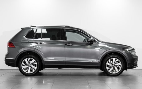 Volkswagen Tiguan II, 2021 год, 3 200 000 рублей, 5 фотография