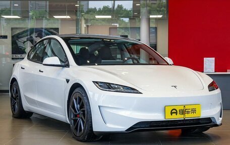 Tesla Model 3 I, 2024 год, 6 033 000 рублей, 3 фотография