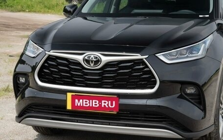 Toyota Highlander, 2024 год, 6 934 000 рублей, 3 фотография