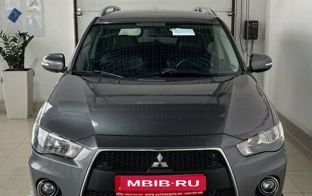 Mitsubishi Outlander III рестайлинг 3, 2009 год, 1 249 000 рублей, 2 фотография