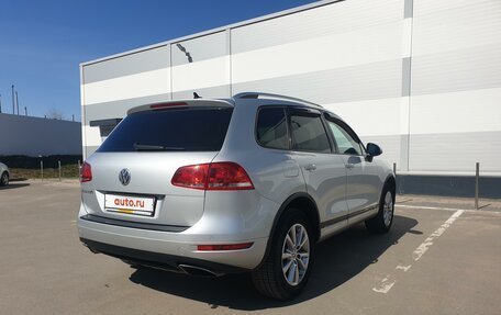 Volkswagen Touareg III, 2013 год, 2 890 000 рублей, 3 фотография