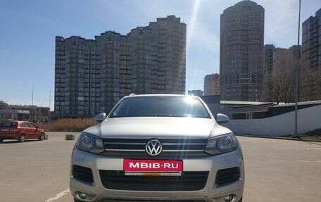 Volkswagen Touareg III, 2013 год, 2 890 000 рублей, 6 фотография