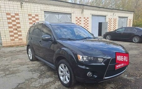 Mitsubishi Outlander III рестайлинг 3, 2010 год, 1 200 000 рублей, 1 фотография