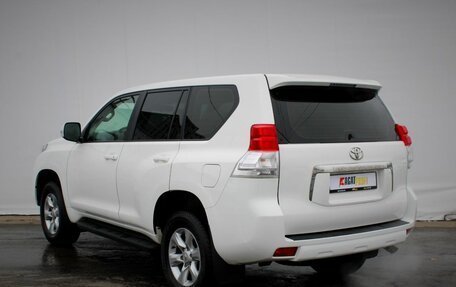 Toyota Land Cruiser Prado 150 рестайлинг 2, 2013 год, 3 190 000 рублей, 5 фотография