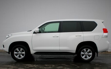 Toyota Land Cruiser Prado 150 рестайлинг 2, 2013 год, 3 190 000 рублей, 4 фотография