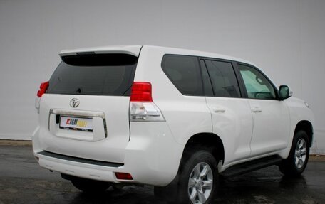 Toyota Land Cruiser Prado 150 рестайлинг 2, 2013 год, 3 190 000 рублей, 7 фотография