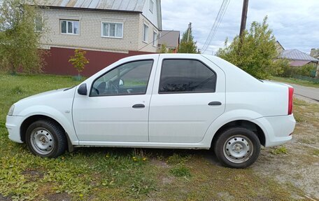 Renault Logan I, 2015 год, 680 000 рублей, 2 фотография