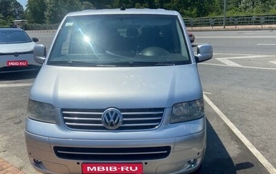 Volkswagen Transporter T5 рестайлинг, 2003 год, 1 290 000 рублей, 1 фотография