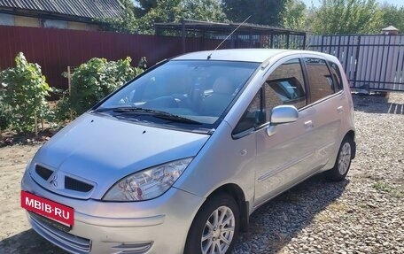 Mitsubishi Colt VI рестайлинг, 2003 год, 450 000 рублей, 3 фотография