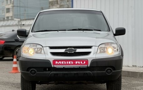 Chevrolet Niva I рестайлинг, 2017 год, 770 000 рублей, 2 фотография