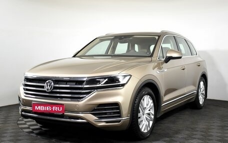 Volkswagen Touareg III, 2019 год, 5 400 000 рублей, 1 фотография