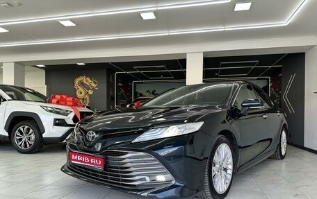 Toyota Camry, 2018 год, 3 370 000 рублей, 1 фотография