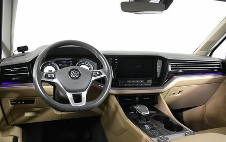 Volkswagen Touareg III, 2019 год, 5 400 000 рублей, 23 фотография