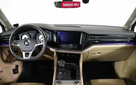 Volkswagen Touareg III, 2019 год, 5 400 000 рублей, 22 фотография