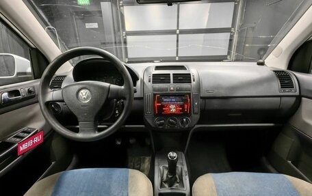 Volkswagen Polo IV рестайлинг, 2007 год, 425 000 рублей, 10 фотография