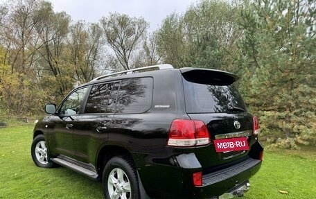 Toyota Land Cruiser 200, 2011 год, 3 100 000 рублей, 3 фотография