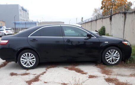 Toyota Camry, 2006 год, 700 000 рублей, 2 фотография