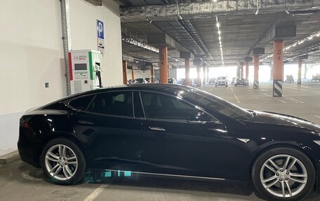 Tesla Model S I, 2015 год, 4 000 000 рублей, 4 фотография