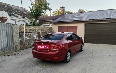 Hyundai Solaris II рестайлинг, 2012 год, 850 000 рублей, 5 фотография