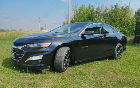 Chevrolet Malibu IX, 2018 год, 1 750 000 рублей, 3 фотография