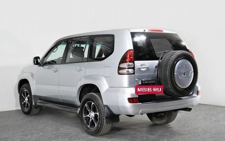 Toyota Land Cruiser Prado 120 рестайлинг, 2007 год, 2 670 000 рублей, 3 фотография