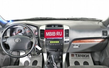 Toyota Land Cruiser Prado 120 рестайлинг, 2007 год, 2 670 000 рублей, 12 фотография