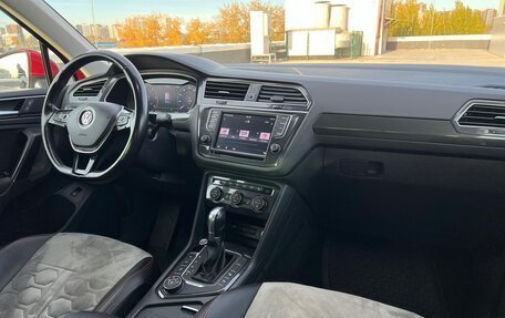 Volkswagen Tiguan II, 2017 год, 2 770 000 рублей, 6 фотография