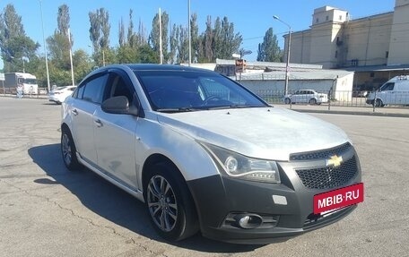 Chevrolet Cruze II, 2011 год, 600 000 рублей, 3 фотография