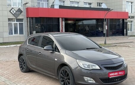 Opel Astra J, 2010 год, 650 000 рублей, 3 фотография