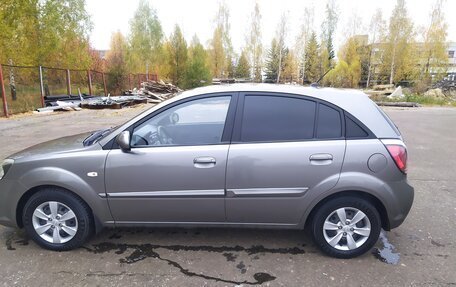 KIA Rio II, 2010 год, 750 000 рублей, 3 фотография