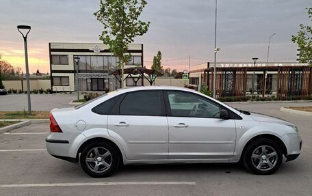 Ford Focus II рестайлинг, 2006 год, 670 000 рублей, 2 фотография