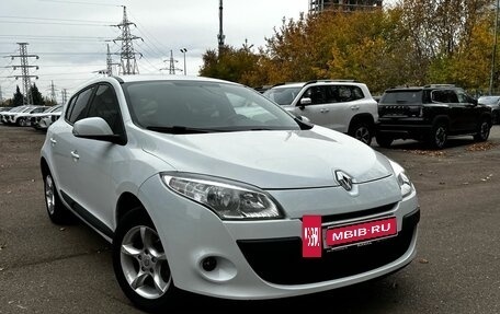 Renault Megane III, 2012 год, 782 000 рублей, 2 фотография