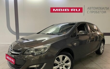 Opel Astra J, 2013 год, 1 030 000 рублей, 1 фотография